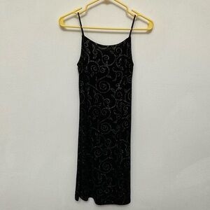 Urban Girl Black Spaghetti Strap Swirly Rhinestone Y2K Dress Size Medium Juniors
